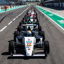 Tim Tramnitz führt in der Rookie-Wertung der ADAC Formel 4