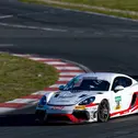 Denny Berndt gibt in Oschersleben in einem von acht Porsche Vollgas