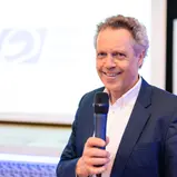 Wolfgang Dürheimer, der Vorstandsvorsitzende der Stiftung, begrüßte die Anwesenden