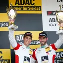 René Rast wird 2014 zusammen mit Kelvin van der Linde (l.) Meister