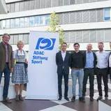 Hermann Tomczyk, Isolde Holderied, Timo Bernhard, Marijan Griebel, Rupert Mayer, René Rast, Wolfgang Dürheimer (v.l.)