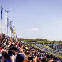 Endlich wieder vor großer Kulisse: Volle Tribünen in Oschersleben