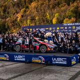 Vor der Siegerehrung vor dem Rathaus von Passau passieren die besten Rallyepiloten der Welt eine fast 1.600 km lange Route, auf der über 300 km Wertungsprüfungen auf sie warten