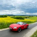 Von der Messe in Friedrichshafen aus ging es bei der ADAC Youngtimer Tour Bodensee 2025 auf rund 180 Kilometern durchs malerische Linzgau