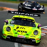 Porsche-Pilot Thomas Preining setzte sich im Duell gegen Jack Aitken durch 