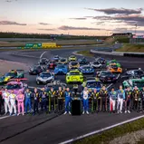 Die Marken Aston Martin, Audi, BMW, Ferrari, Ford, Lamborghini, McLaren, Mercedes-AMG und Porsche sind in der DTM 2025 am Start