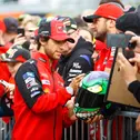 Autogrammjäger kamen beim Pitwalk auf ihre Kosten