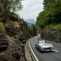 Auf den Panoramastraßen der ADAC Europa Classic 2019 bahnen sich die Klassiker ihren Weg durch die Region um Schenna