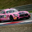Der Mercedes-AMG GT4 von BWT Mücke Motorsport wieder in pink