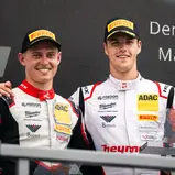 Max Rosam (re.) freut sich auf Unterstützung seiner Familie aus der Region