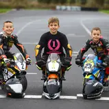 Meisterschaftspodium ADAC Pocket Bike Cup: Mika Fleischer, Bruno Stark, Leon Kehl (v.l.n.r.), Cheb