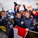 Jubel über Platz eins bei Jack Aitken und Emil Frey Racing