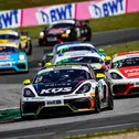 Der Porsche 718 Cayman GT4 vom Küs Team Bernhard kam auf Platz vier
