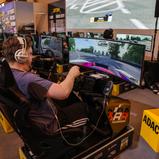Besucher der Essen Motorshow können die Simulatoren mit der DTM Experience von RaceRoom während der gesamten Messe selbst kostenlos ausprobieren