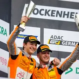 Großer Jubel bei Hugo Sasse (li.) und Mike David Ortmann