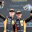 Die Sieger des Sonntagsrennens in Zandvoort: Leyton Fourie und Tim Zimmermann