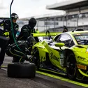 Bis 2025 ziehen die Teams in der DTM Reifen von Pirelli auf