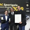 ADAC Junior Motorsportler des Jahres Max Hesse, ADAC Sportpräsident Hermann Tomczyk, Laudator Patrick Simon