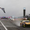 Sieg auf dem Nürburgring für den Aston Martin von Prosport Racing