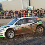 Kämpft um die DRM-Führung: Fabian Kreim im Skoda Fabia R5