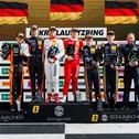 Das Podium: Leyton Fourie, Tim Zimmermann, Juliano Holzem, Sandro Holzem, Emil Gjerdrum, Max Reis (v.l.)