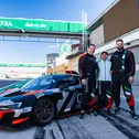 Markus Winkelhock mit Kuhn und Vollmer