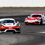 Zwei Porsche 718 Cayman GT4 von Razoon - more than Racing