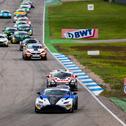 Rang drei an den Aston Martin Vantage GT4 von Racing One