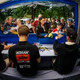 Autogrammstunde am ADAC Truck mit Romain Febvre, aktueller führender in der Weltmeisterschaft MXGP
