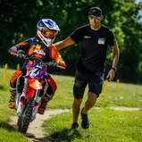 Bei den ersten Metern auf dem Motorrad hat die Sicherheit die oberste Priorität