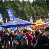 Besucher im Fahrerlager