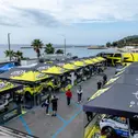Mediterranes Flair: Der Serviceplatz direkt am Meer schuf eine besondere Atmosphäre