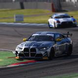 Diesen BMW M4 GT4 fahren Piana/Schrey