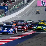 Das ADAC GT Masters startet an Pfingsten auf dem Dünenkurs im niederländischen Zandvoort