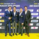ADAC GT Masters-Champions: HCB-Rutronik Teamchef Fabian Plentz, Kelvin van der Linde, Patric Niederhauser, Manuel Reuter