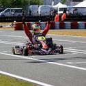 Gianni Janzik bejubelt KF Junior-Sieg