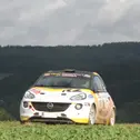 Divisionsführung ausgebaut: Jens Nielsen im Opel Adam R2