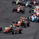 Oliver Bearman (87) reist nach vier Saisonsiegen als klarer Spitzenreiter zum Hockenheimring