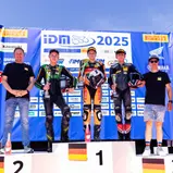 Lennard Göttlich fährt hinter seiner Schwester am Samstag aufs Podium