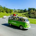 Auch in diesem Jahr waren der ADAC Straßenwacht Bulli und der VW „Samba“ von Sponsor GettyGo wieder als „Wunscherfüller“ unterwegs