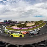 Die Hugenholtzbocht ist eine der spektakulären Steilkurven auf dem Circuit Zandvoort