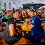 ADAC MX Masters 2018, Gaildorf, Henry Jacobi ( Deutschland / Husqvarna / STC Husqvarna Racing ) und Maximilian Nagl ( Deutschland / TM / TM Factory Racing ) schreiben Autogramme beim ADAC MX Masters