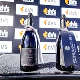 Zum ersten Mal mit Schaumwein von Ralf Schumacher jubeln die DTM-Fahrer auf dem Podium in Oschersleben