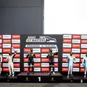 14 Meter breit: das Podium des ADAC GT Masters
