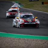 #80 / René Kircher  / VOLKSWAGEN Team OETTINGER / VW Golf GTI TCR SEQ