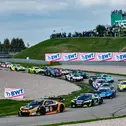 Sachsenring-Thriller beim vorletzten Tourstopp im ADAC GT Masters
