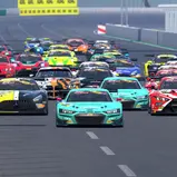 Das Feld der DTM eSports Championship startete auf den Lausitzring in sein zweites Rennen