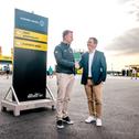 ADAC Vorstand Lars Soutschka und Simon Bitter, Mitglied der Geschäftsleitung bei Kühne+Nagel, machen gemeinsame Sache