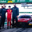 Tom Kalender (Mitte) nahm Markus Kuhn und Sebastian Vollmer mit über den Dekra Lausitzring 