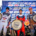 Das erste ADAC MX Masters-Podium der Saison 2025 (v.l.): Maximilian Spies, der Sieger Max Nagl und Roan Van de Moosdijk